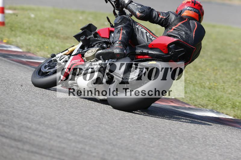 /45 10.08.2025 Plüss Moto Sport ADR/Freies Fahren/733